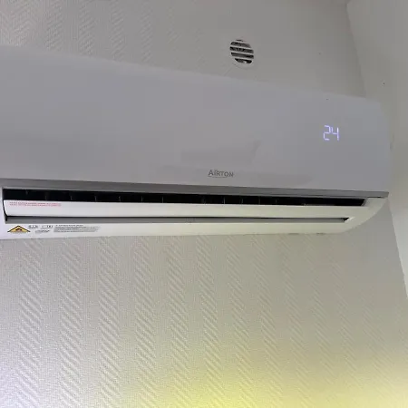 Climatise Avec Piscine, Tennis Et Parking Gratuit Apartament Agde